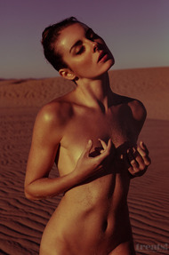 Diana Georgie Nude In The Desert - 07