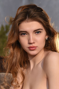 Stunning Russian beauty Caramel is hanging out - 10