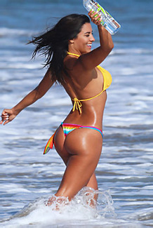 Bruna Tuna On The Beach