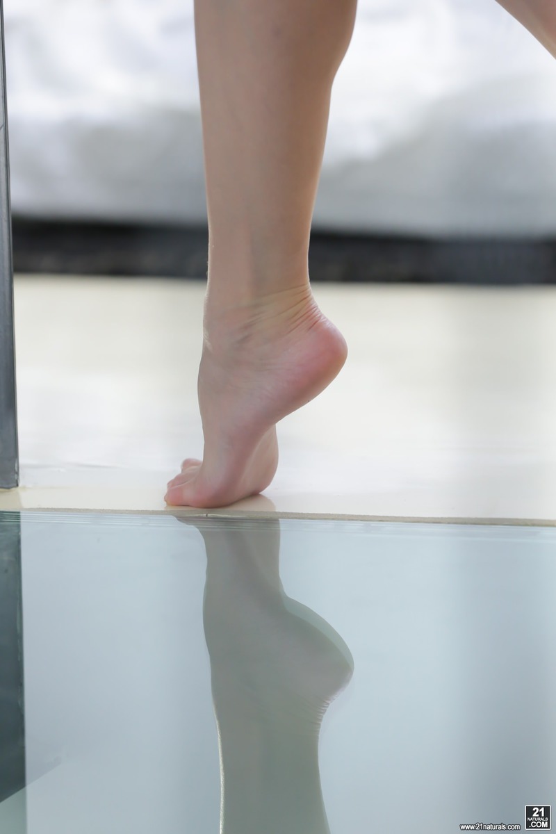 Craving Her Toes - 