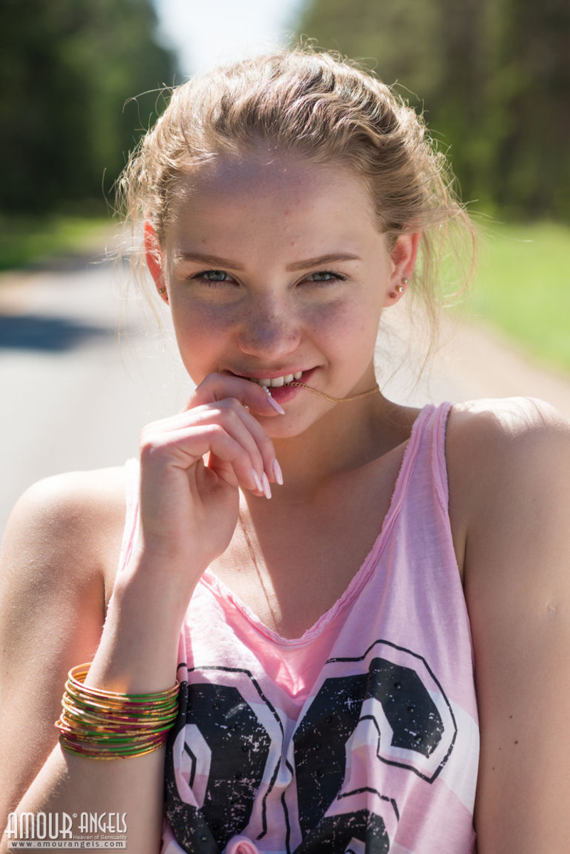 The hottest skater ever - 