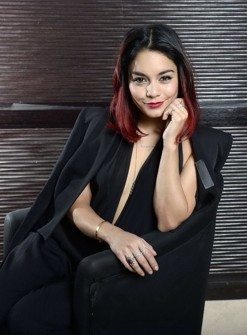 Vanessa Hudgens - 