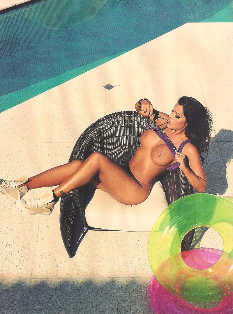 Gorgeous Latina Larissa Riquelme - 