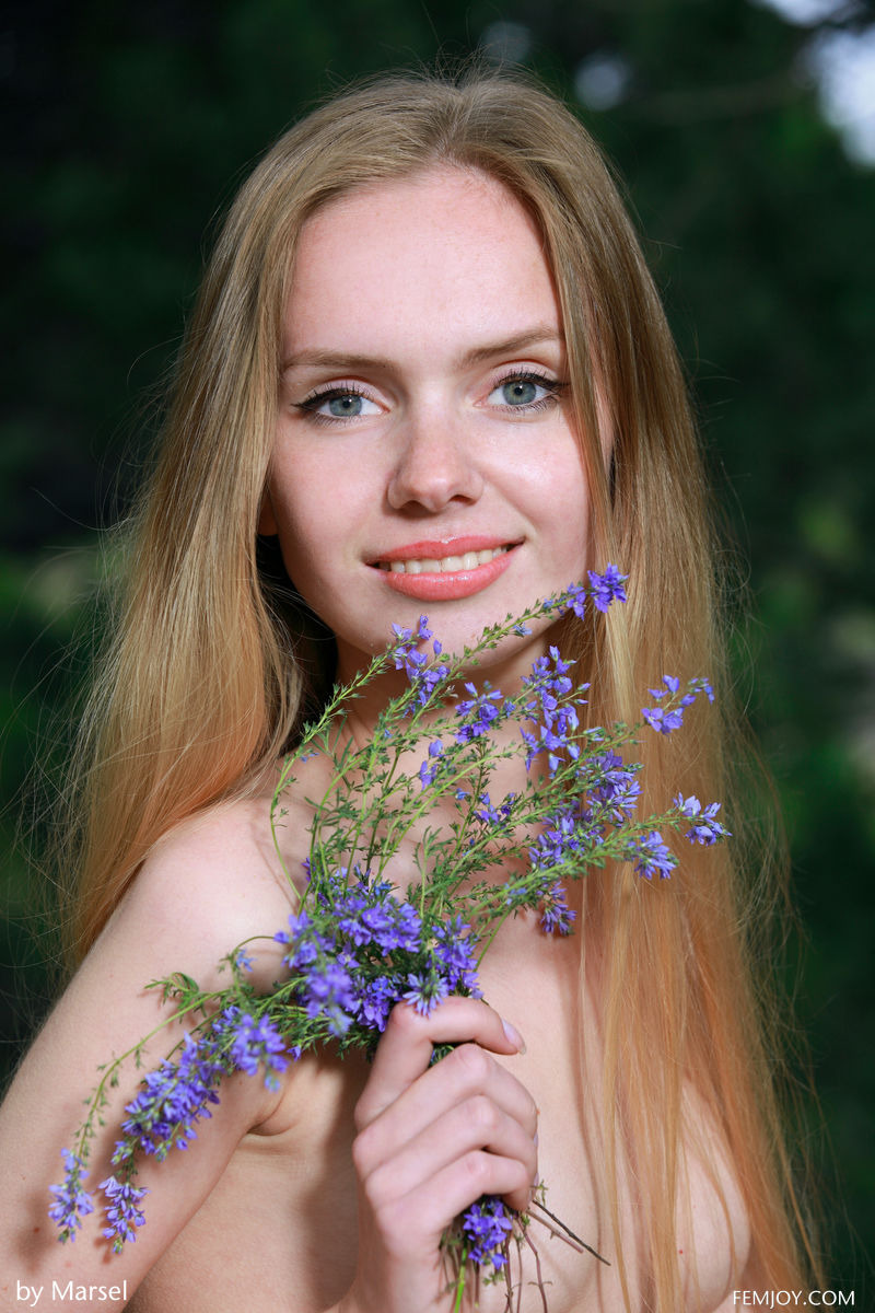 Veronika J Sexy Blonde Haired Teen - 