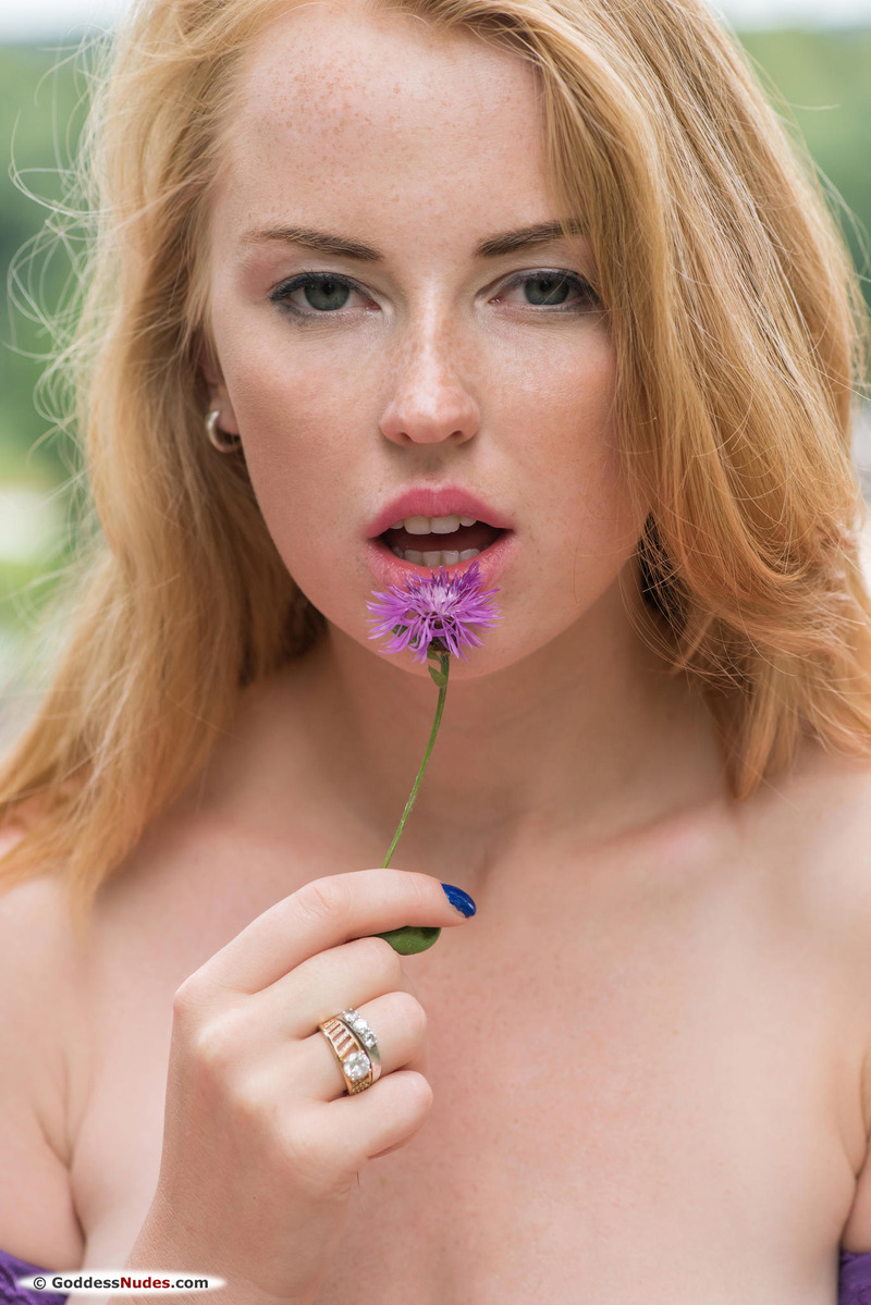 Blonde Beauty Irini - 