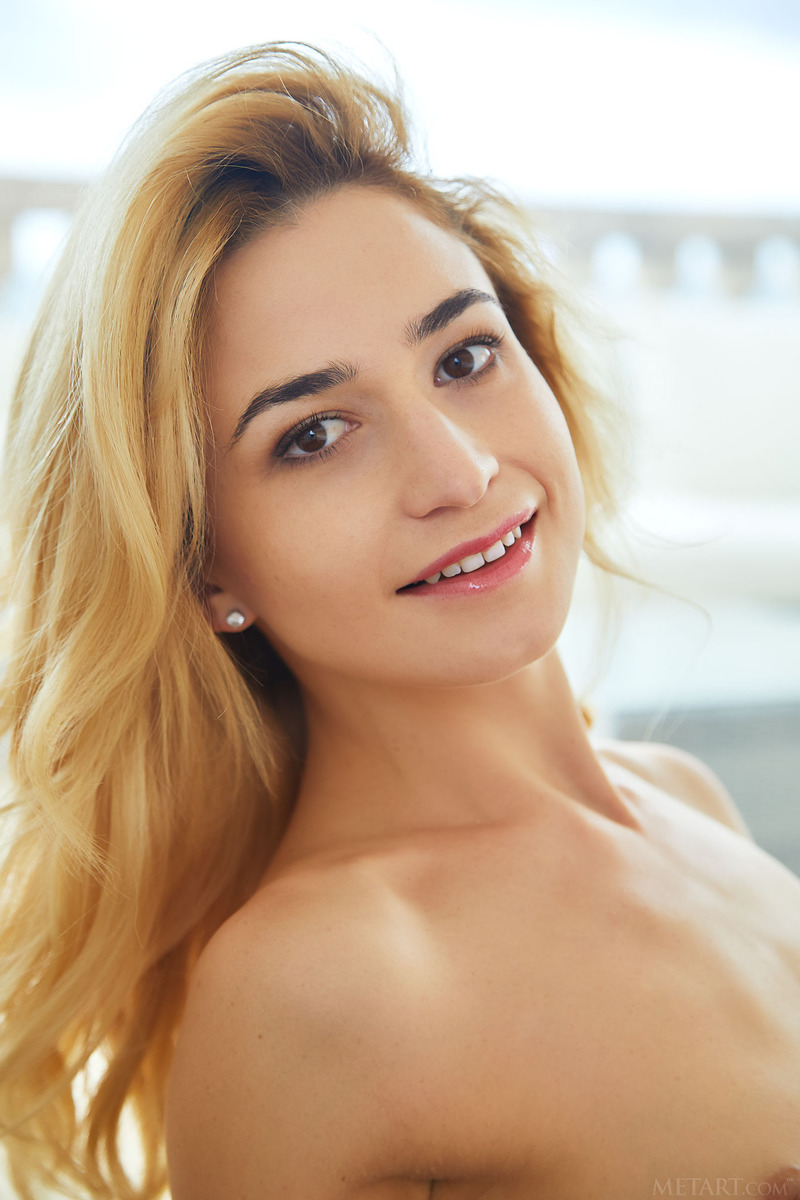 Sexy Susie is in a mischievous mood - 