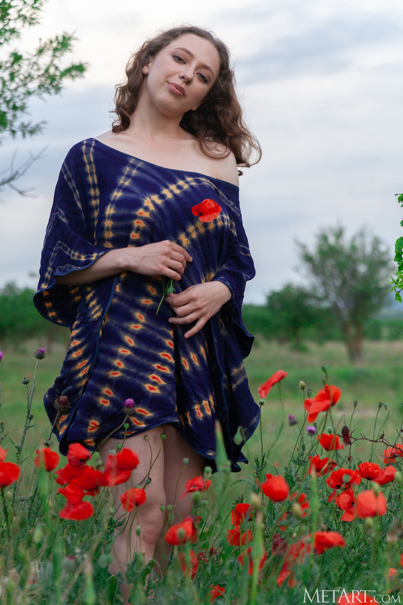 Presenting Esenia - 