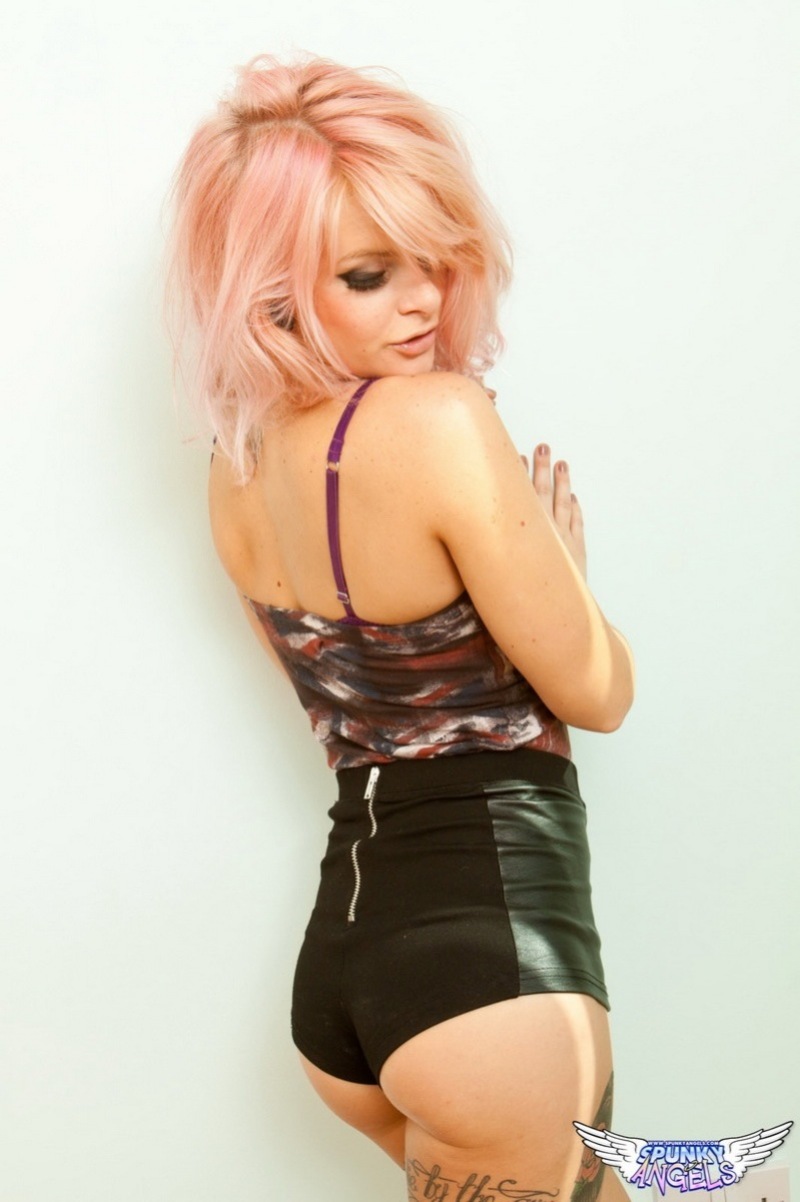 Tattooed Girl Rachael Lauren - 